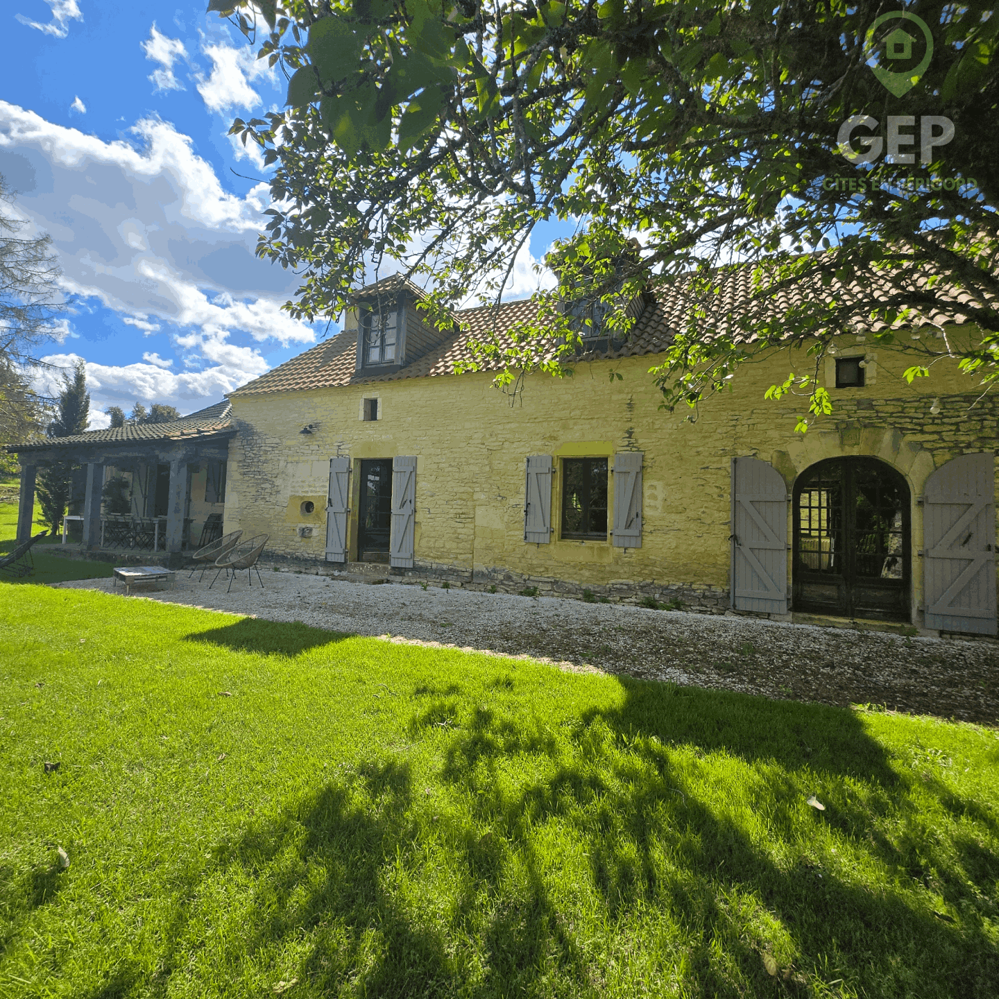Espérier Maison avec Piscine privée à Archignac