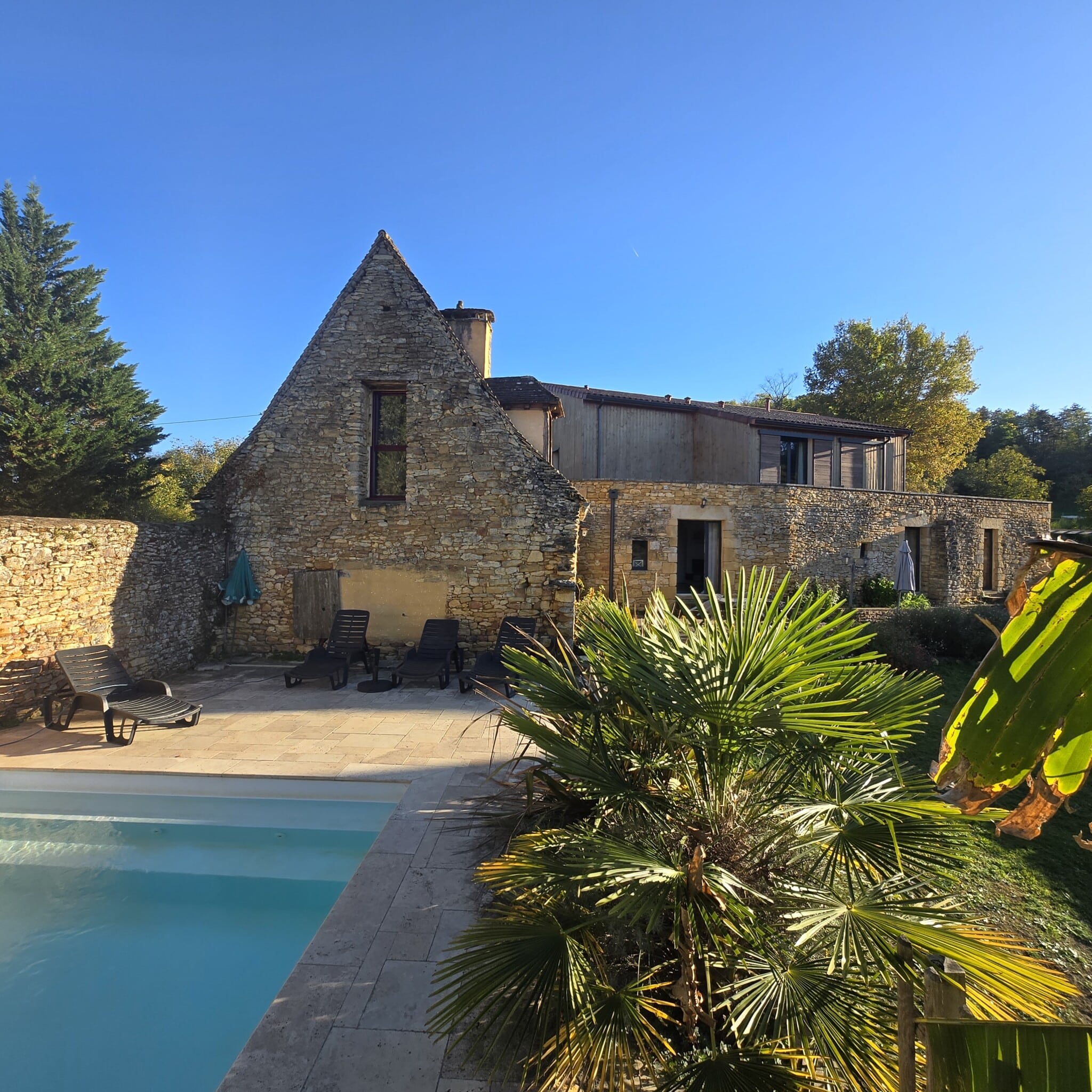 Domaine Les Combes Le confort 4/6 pers. Montignac Lascaux Piscine partagée à Montignac-Lascaux